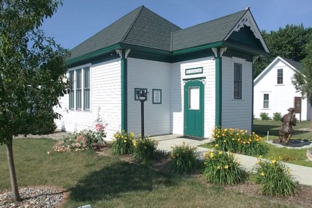 Iowa Rural Schools Museum