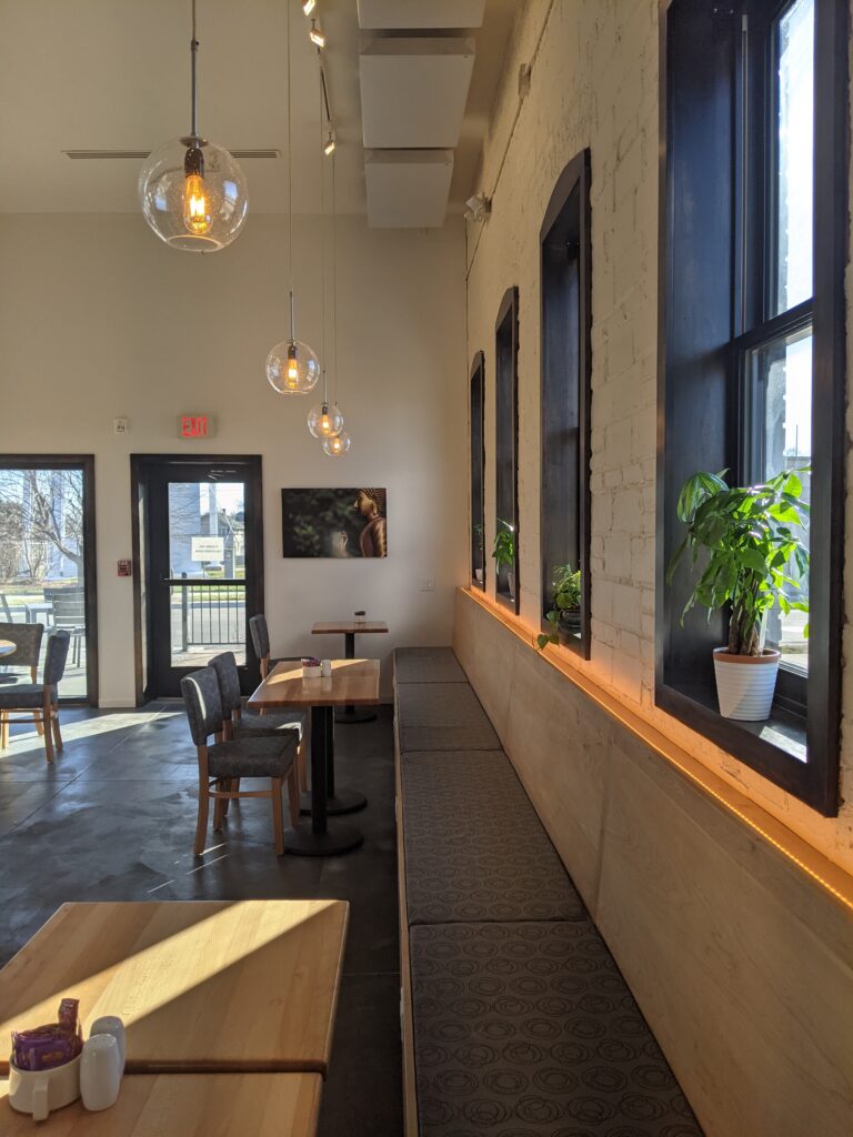 Viet Thai Taste Interior West Wall