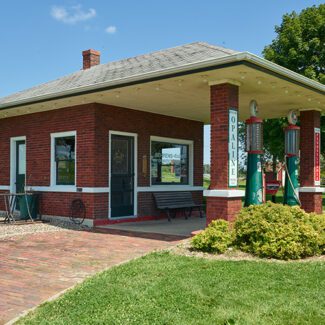 John Rapp's 1925 filling station (or gas station) in Cedar Falls, Iowa John Rapp's 1925 filling station (or gas station) in Cedar Falls, Iowa