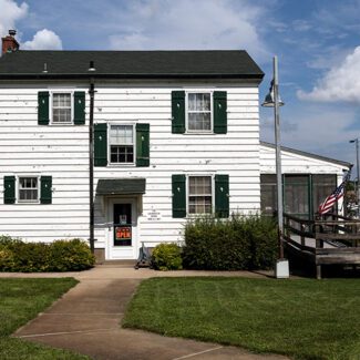 The lockmaster's house, completed in 1937 along Lock and Dam 10 in Guttenberg, Iowa The lockmaster's house, completed in 1937 along Lock and Dam 10 in Guttenberg, Iowa